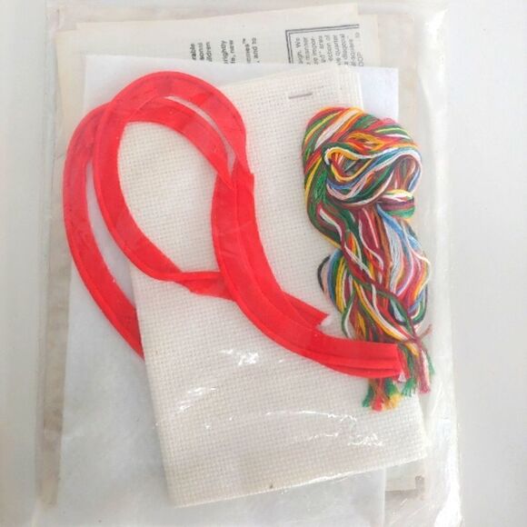 Wee Winsomes Counted Cross Stitch Stocking Kit Wendy's Stocking New Sealed 1984 - Picture 2 of 4